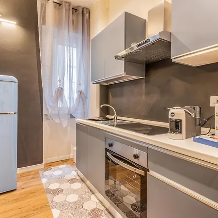 Center - 5 Min From Duomo And Linate Airport Apartment Milan