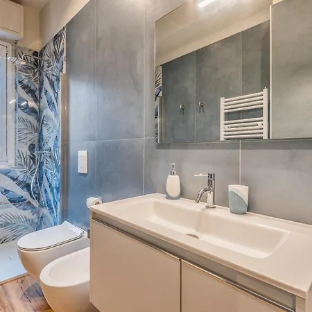 Center - 5 Min From Duomo And Linate Airport Apartment